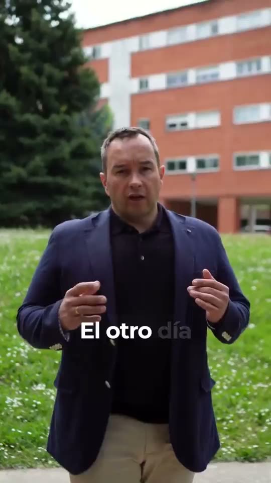Reel real de un agente inmobiliario, generado con su clon